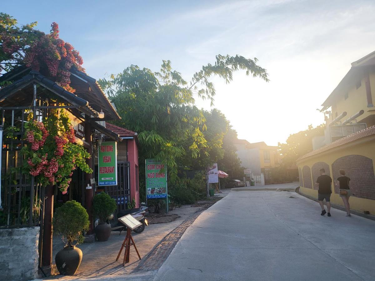 Tam Coc Ngo Dong *
